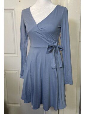 Forever 21 Women's Blue Long Sleeve V-Neck Tie Wrap Dress Size Small Princess